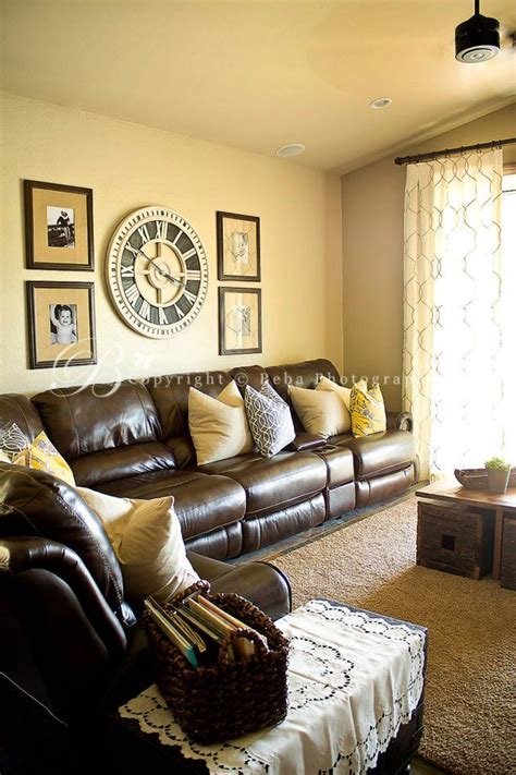 Love Thisespecially That Clock Brown Living Room Decor Brown Living Room Yellow Living Room