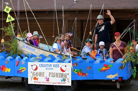 Apr 28, 2020 · how to tell if eggs are still good with the float test. C-Kids-Parade-Photos | Parade float theme, Kids parade ...
