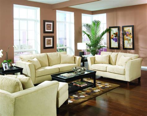 There are many things and rules that need to be followed. Feng Shui Living Room 10 - House Interior Design Ideas ...