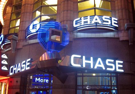 Chase Bank Flagship Signage In Times Square Klad We Create