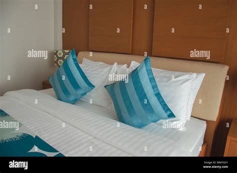 Luxurious But Generic Hotel Room Decor Stock Photo Alamy