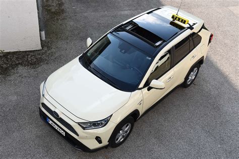 Bildergalerie Zum Toyota Rav4 Taxi Hybrid Pkw Tests Fotostrecke