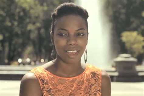 Snl Casts Sasheer Zamata As First Black Female Cast Member In Years