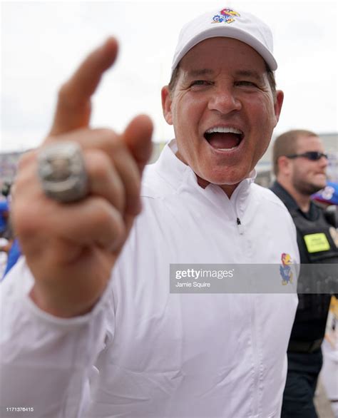 Head Coach Les Miles Of The Kansas Jayhawks Walks Off The Field After News Photo Getty Images