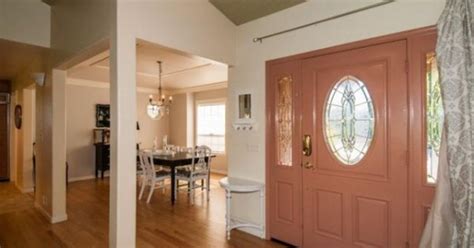 I'm usually not a fan of painted interior doors but you've totally done it right. Unique Front Door Colors With Chalk Paint | Hometalk