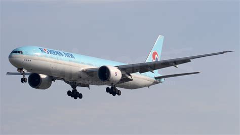 Korean Air Lines Boeing 777 3b5er Hl8210 V1images Aviation Media