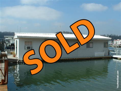 Norris lake is one of tennessee's largest lakes, and has 809 miles of shoreline. Floating Cabins on Norris Lake Tennessee For Sale