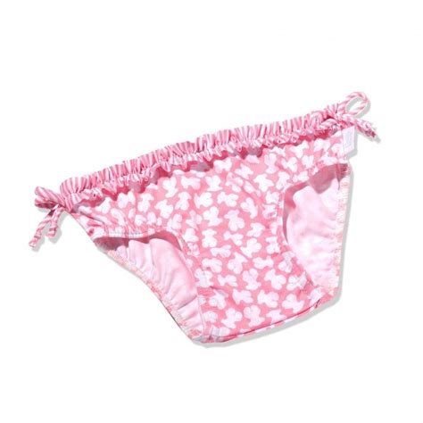 Voile que les pêcheurs de morue mettent pour hâter la dérive d'un vaisseau qui va côté en travers. CULETIN NIÑA MULTIOSOS BABY TOUS. Culetín de la colección de Baby Tous con estampado multiosos ...