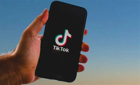 7 Hottest Tiktok Trends To Follow In 2022 And Beyond
