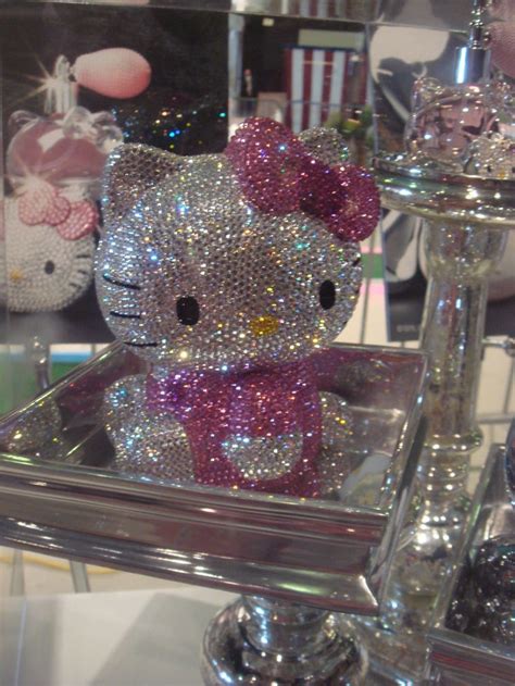 Diamond kitty gets down and dirty with lola. Jewelry Diamond : bling... | Bling, Hello kitty ...