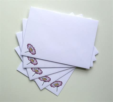 Writing Paper And Matching Envelopes Set Daisy Design Etsy