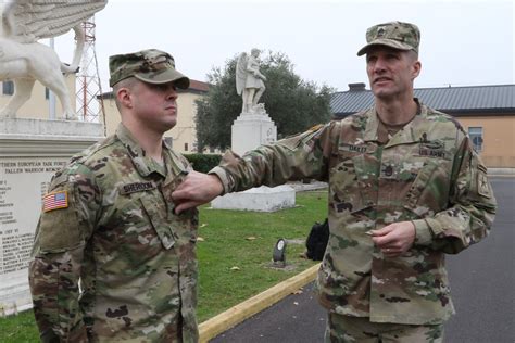 Sma Visits Soldiers In Italy Us Armys Most Senior Enlis Flickr