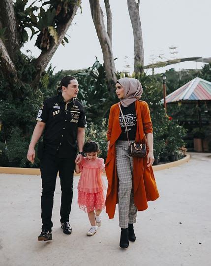 10 rakyat malaysia yang terkenal di luar negara yang korang tak perasan. Trend Lelaki Sukakan Perempuan Lebih Berusia Atau Memang ...