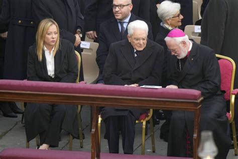 Ratzinger, Meloni e Mattarella ai funerali - LaPresse