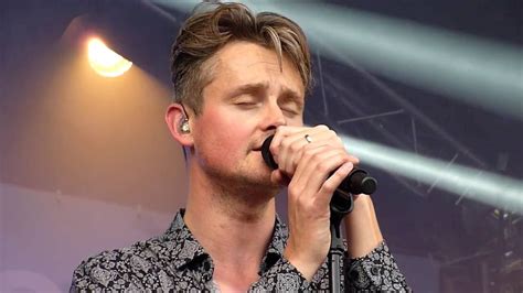 Tom Chaplin Inicia Su Carrera En Solitario Con Su Nuevo Disco The Wave