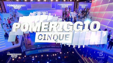 Prosegue con un discreto rendimento canzone segreta lo show condotto da serena rossi, in onda ogni venerdì sera su rai 1. Pomeriggio Cinque: un contenitore tale e quale a se stesso ...