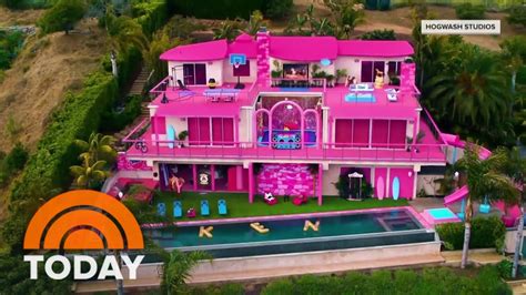 Barbies Dreamhouse Is Available To Book On Airbnb — Look Inside Youtube