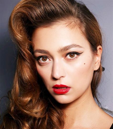 6 French Makeup Tips, as Told by a French Artist | French ...