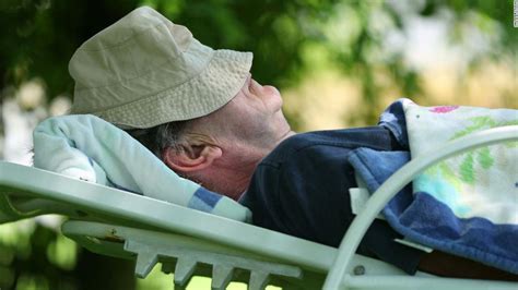 Napping Could Keep Older Adults Brains Sharp Study Says Cnn
