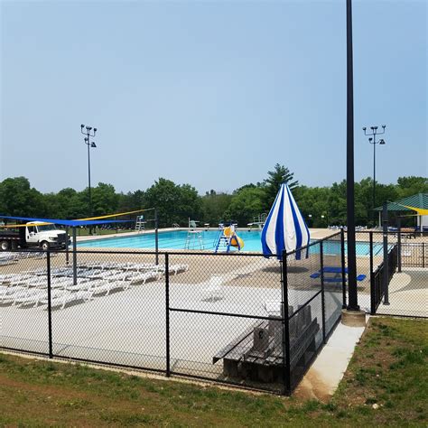 Play St Louis Laurel Park Pool St Peters
