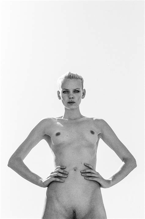 Celebrity Nudeflash Picture 2015 7 Original Dorith Mous Nude 01