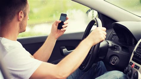 Distracted Driving - BGS AgencyBGS Agency
