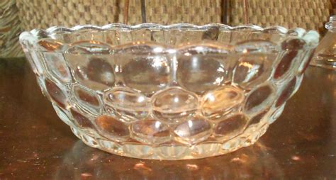 Vintage Clear Glass Berry Dessert Bowl With Bubble Pattern Etsy Dessert Bowls Berry Dessert