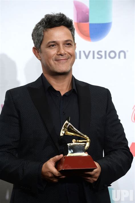 Photo Alejandro Sanz Backstage At 16th Annual Latin Grammy Awards In