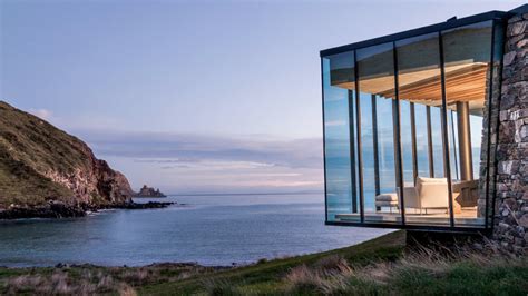 Dreamy private beach cottage in New Zealand is the ultimate romantic