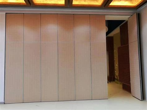 Interior Wood Melamine Surface Movable Folding Partition