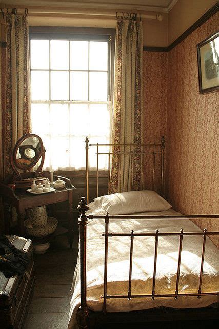 See more ideas about bedroom, edwardian, pulaski furniture. (Tiny Edwardian Single Bedroom) Made me think of Orion and ...