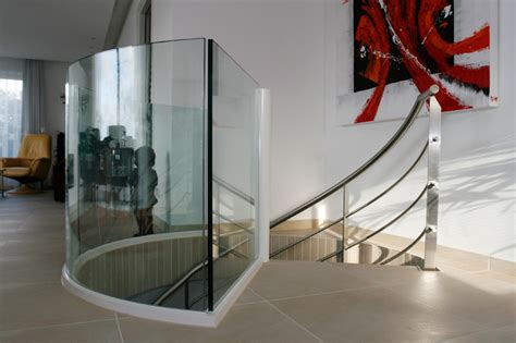 Spiral Stair With Steel Treads And Railing Contemporáneo Escalera Toronto De Eestairs