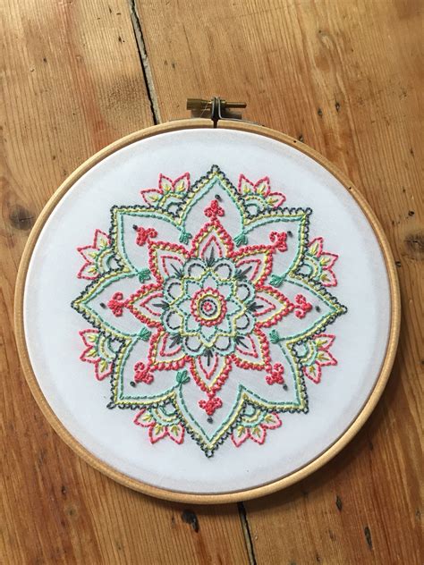 Resultado De Imagem Para Embroidery Mandala Bordado 8fe