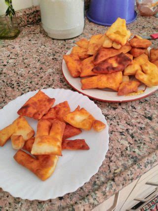 Kabaran Hamur Kızartması Tarifi - Nefis Yemek Tarifleri