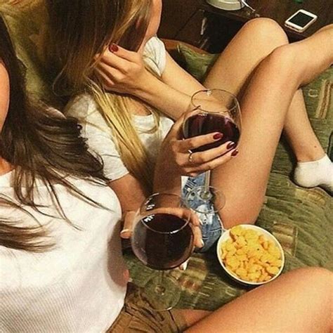 a fun collection of drunk girls being drunk 21 pics