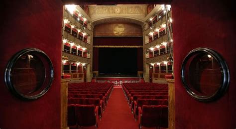 Roma Teatro Valle Da Marzo Riparte La Programmazione Gli Spettacoli
