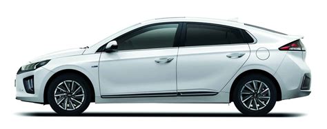 באתר motodeal תמצאו מגוון מבצעי רכב חדש 0 קמ תנאי מימון מעולים ואחריות יבואן רשמי על הדגמים המובילים בישראל יונדאי איוניק EV משדרגת טווח: החשמלית החדשה בישראל - EV ...