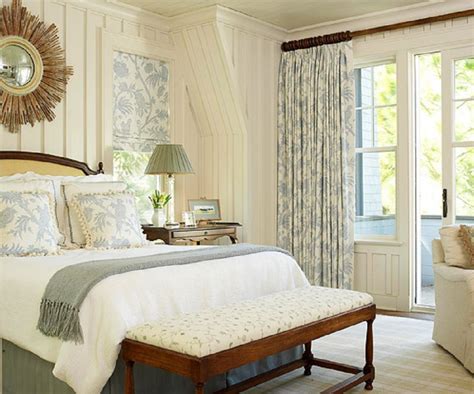 10 Strategies For Relaxing Beautiful Bedrooms