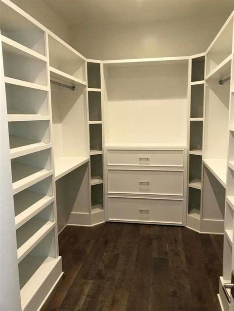 That could be as small compartments as mini wardrobes. Cool Choosing Luxury Closet Ideas for Your Rooms | Closet ...