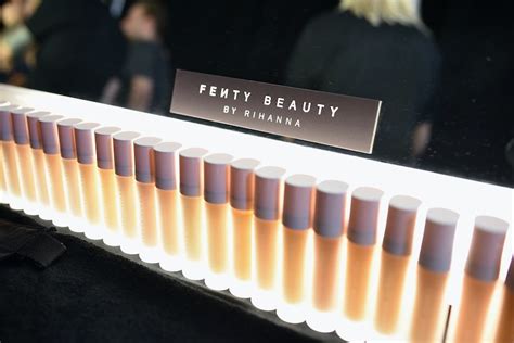 Rihannas Fenty Beauty Is One Of The Best Inventions Of 2017