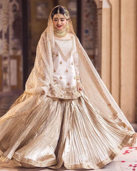 Actress Sehar Khan Flaunts Elegance In Her Latest Bridal Shoot Reviewitpk
