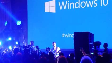 Watch This Irish Improv Duo Rap About Windows 10 At Microsofts Launch