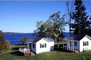 Picturesque seascapes, rocky beaches, rolling mountain trails, historic carriage roads, and welcoming villages define acadia national park and its surroundings. Bar Harbor Maine Cottages & Cabin Rentals - AllTrips