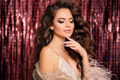 Beautiful Brunette With Healthy Wavy Hair Glamour Eye Makeup Fashion Beauty Girl With