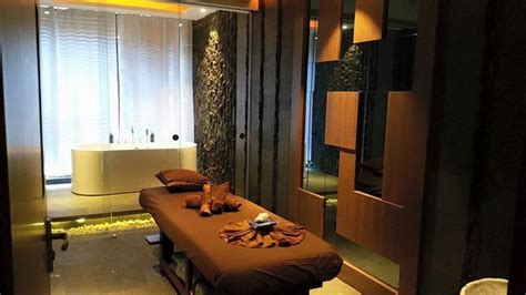 holiday and treatment at eska review of eska wellness spa massage and salon batam indonesia