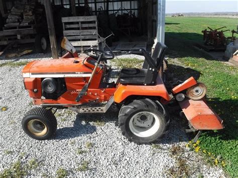 Allis Chalmers 712h Lawn Tractor Wfull Line Of Attachments Bigiron