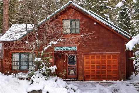 17.09.2015 · snowy cabin rentals, like these snowy log cabins winter rentals, are the ultimate way to escape the chilly air and indulge in a steaming hot mug. Pin by WALLOWA LAKE VACATION RENTALS on Winter Cabins 2018 ...