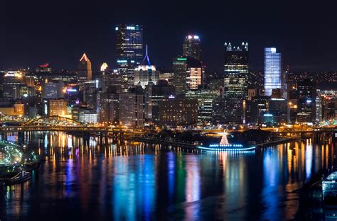 Pittsburgh Skyline from West End Overlook - Professional Photographer in Cleveland