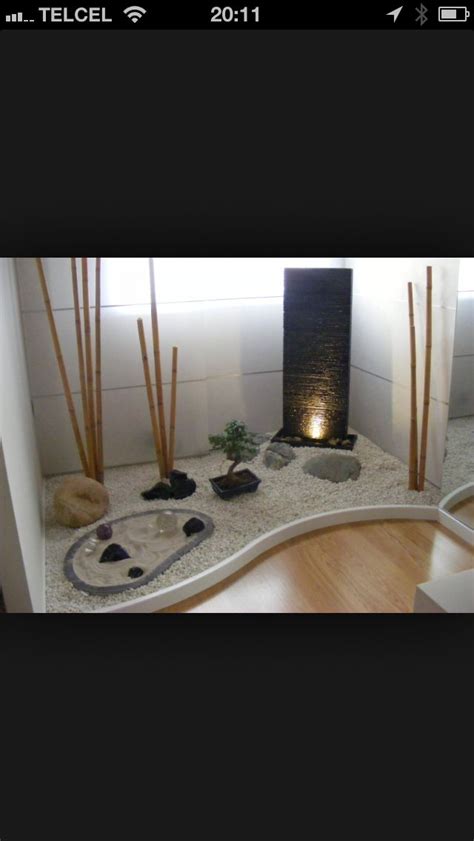 Jardín interior estilo oriental (Bajo la escalera) | Jardineras