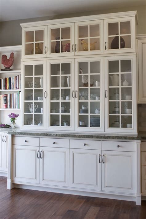 From the graphic floors to the sleek cabinets, the sweet and classic wallpaper to the workhorse appliances and fixtures….it's full of… white kitchen/glass cabinet doors/storage pantry is creative inspiration for us. Lenth of floor to ceiling cabinets